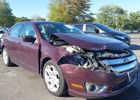 2011 Ford Fusion Se z USA, uszkodzony, nr VIN 3FAHP0HA2BR259755